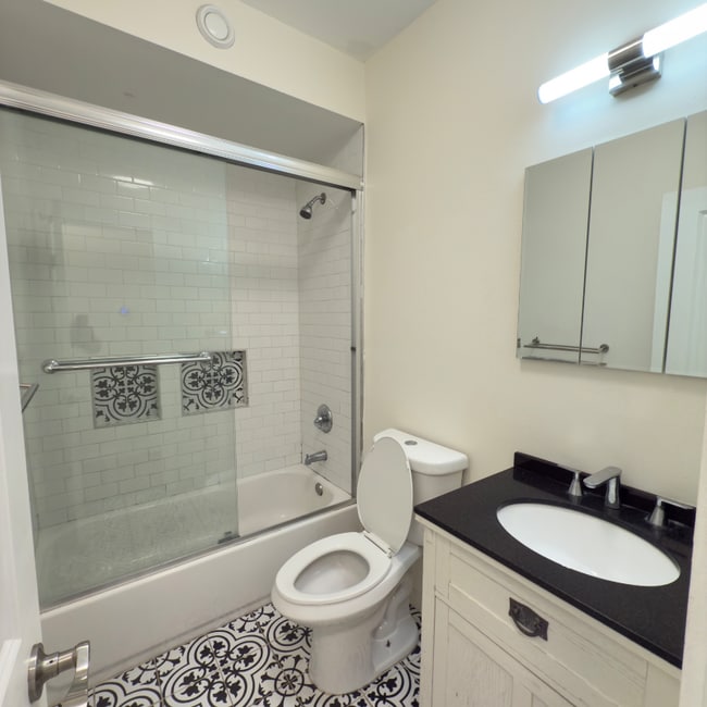 3301 First St, New Orleans, LA 70125 - photo 5