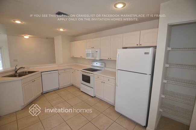 3732 S Lancewood Place, Delray Beach, FL 33445 - photo 6