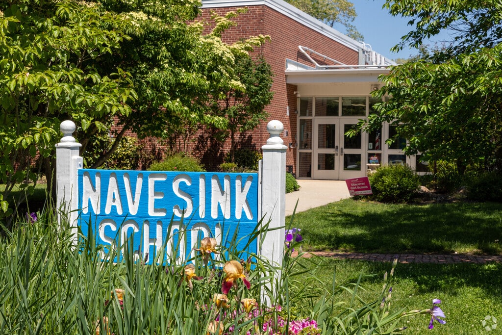 Navesink Elementary School, Atlantic Highlands NJ Rankings & Reviews
