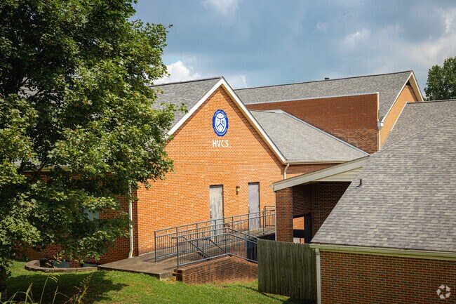 Expand your knowledge and wisdom at Hickory Valley Christian School.