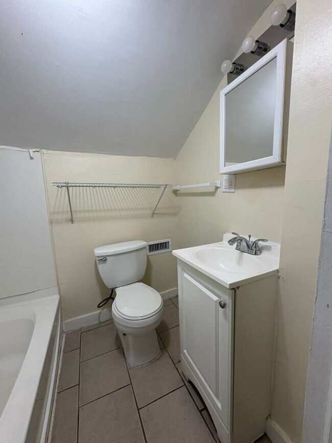 276 Clinton Ave unit 3, New Haven, CT 06513 - photo 6