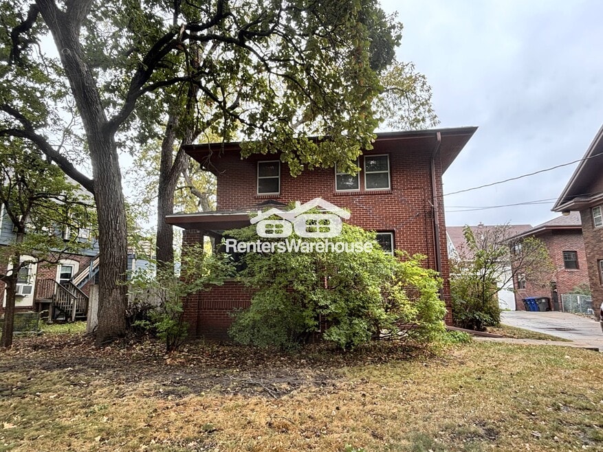 10 SW 34th St, Des Moines, IA 50312 - photo 1