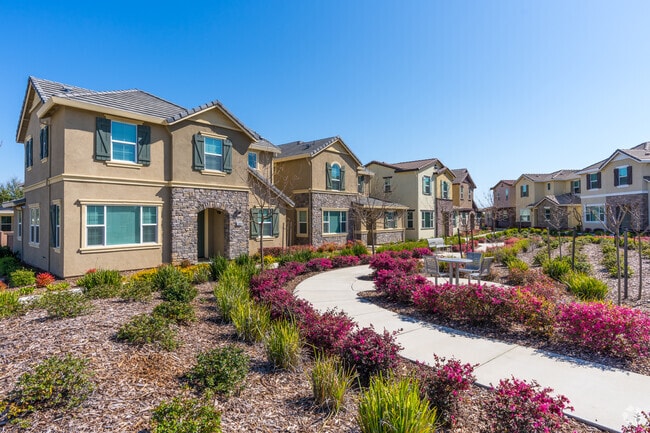 New builds in Stone Creek range from $500,000 to $850,000.