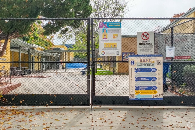 Hesby Oaks Elementary School