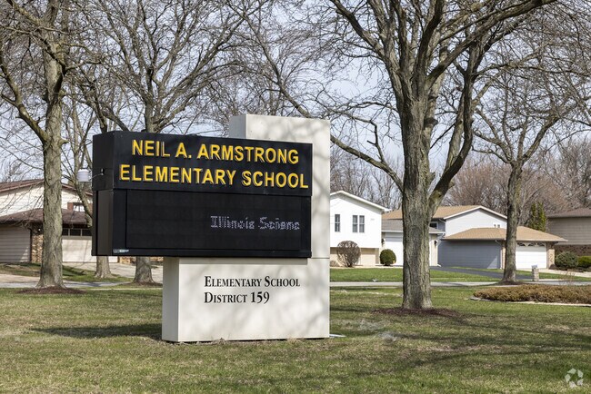 Neil Armstrong Elementary school has approximately 289 students enrolled.