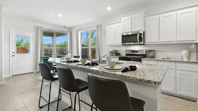 364 Wayland St unit 36200914, Keene, TX 76059 - photo 2