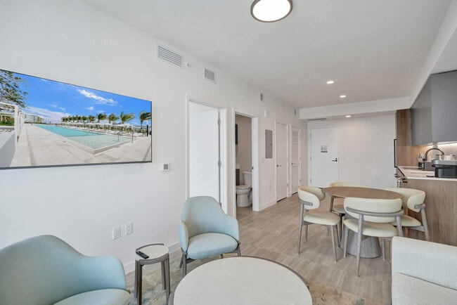 72 Park unit ID1263804P, Miami Beach, FL 33141 - photo 2