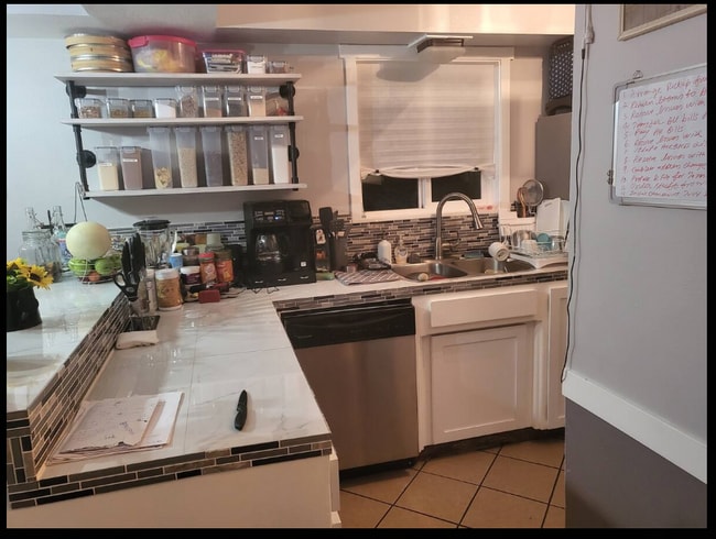 805 Tully Rd unit 31, Modesto, CA 95350 - photo 2