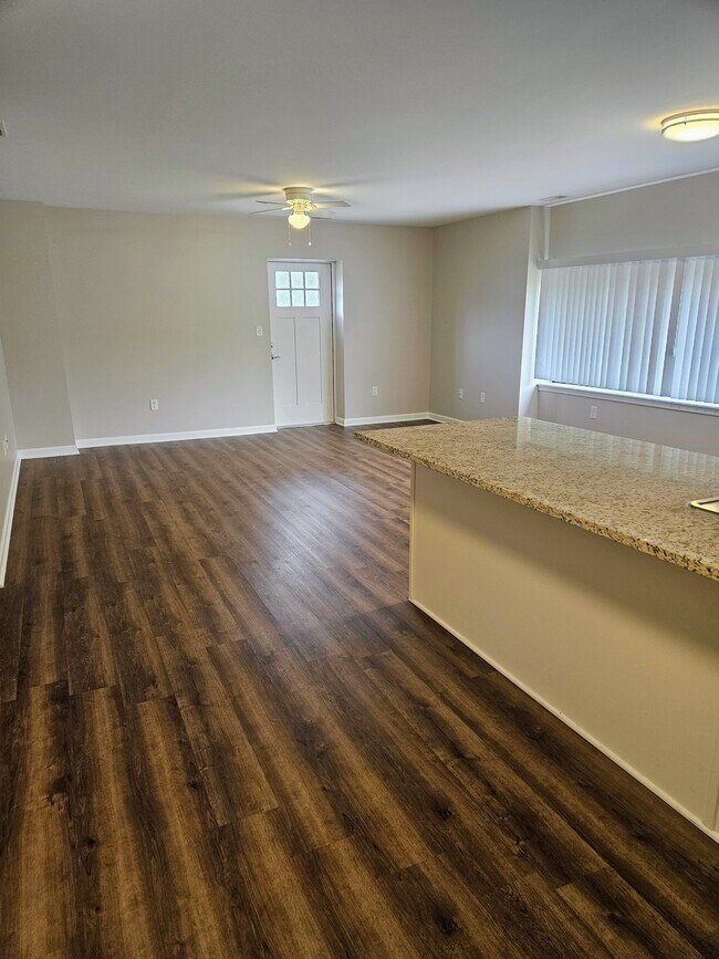 6455 Lake Ave Unit 1, Orchard Park, NY 14127