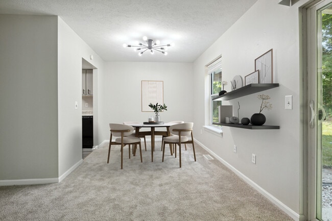 Hunter's Pond Apartments, Elkhart, IN 46514 - photo 4