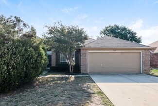 742 River Oak Way, Lake Dallas, TX 75065