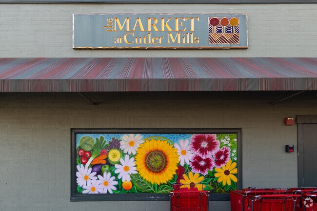 Stop by the Market at Cutler Mills in Warren, Rhode Island.