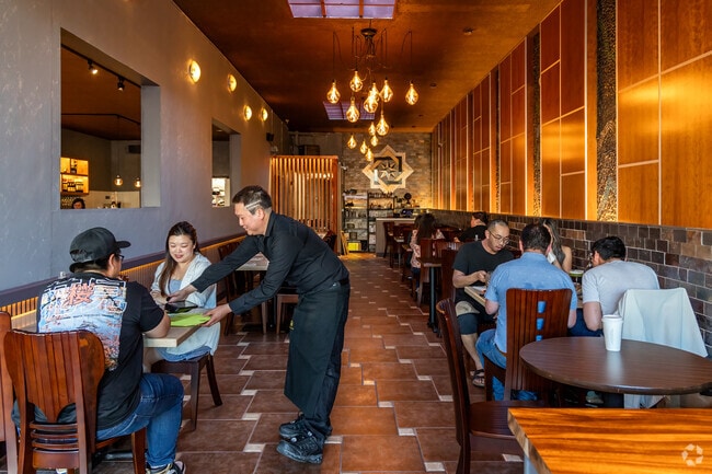 Khao Hom offers Hayward Highland diners a taste of Thailand with its delicious menu.