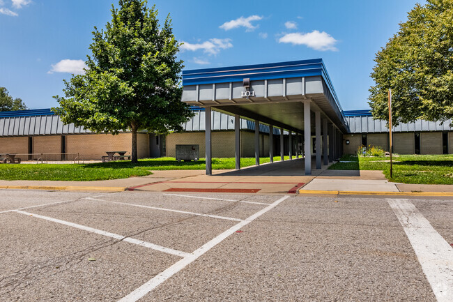 Deerfield Elementary School is a public school in Lawrence KS.