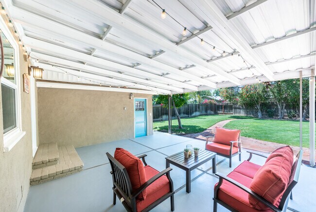 5865 Vesper Ave, Van Nuys, CA 91411 - photo 5