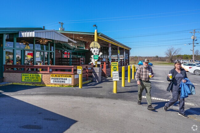 One of Brainerd Hills most beloved BBQ restaurants is Pork and Loin.