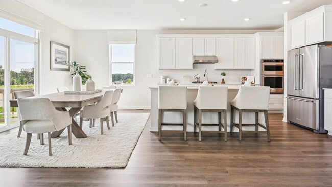 264 Snow Drop Ln, Elgin, IL 60124 - photo 2