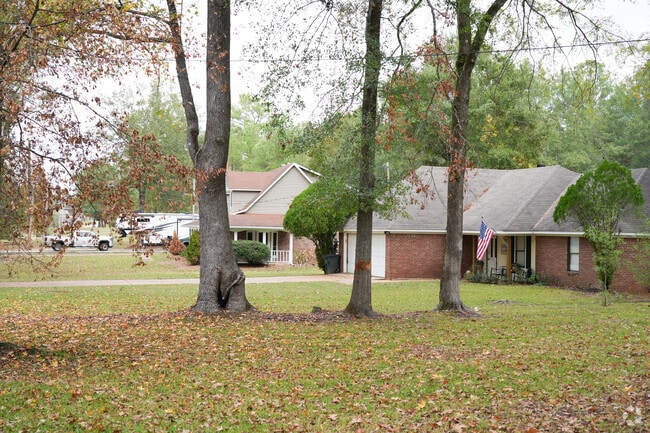 Richland homes feature access to expansive lots, providing spacious living areas.
