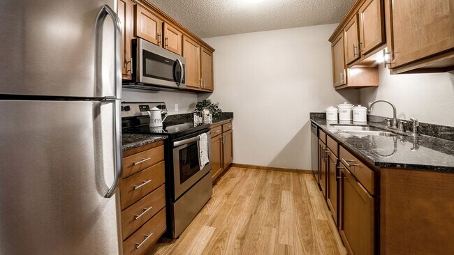 Legacy Pointe Apartments, Forest Lake, MN 55025 - photo 2