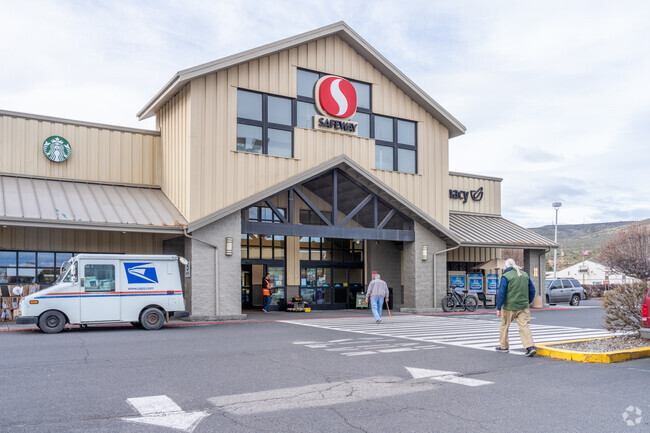 Ephrata has a mix of local and chain grocery stores.