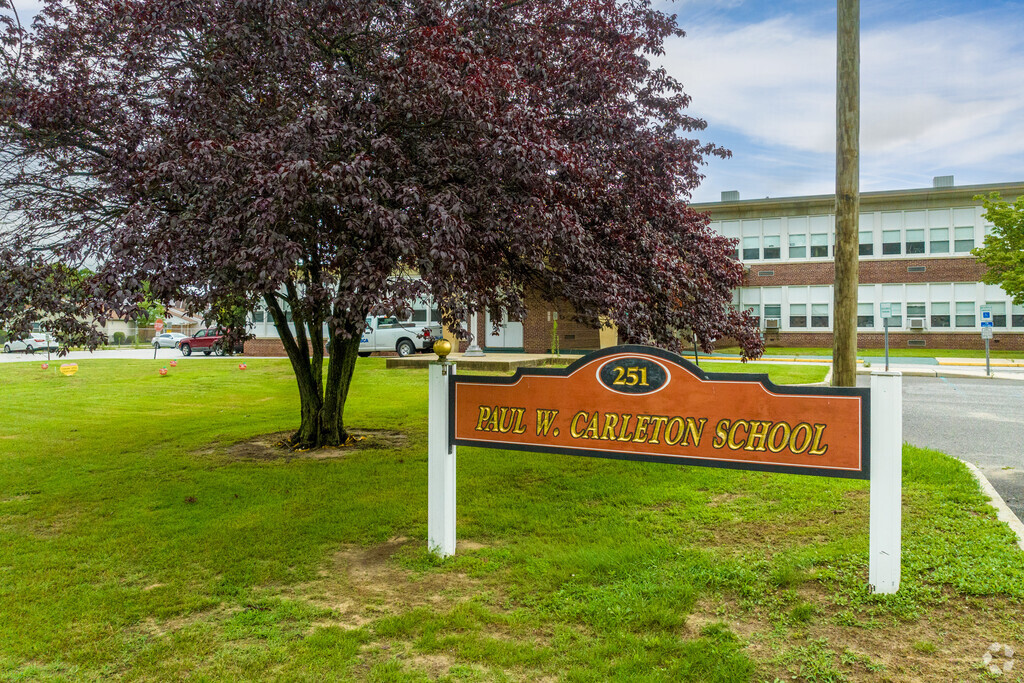 Paul W. Carleton Elementary School, Rankings & Reviews - Homes.com