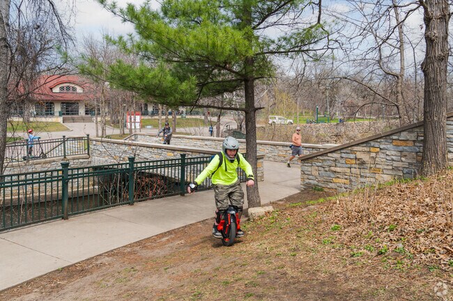 Minnehaha Regional Park is less than 10 minutes from the Field Neighborhood.