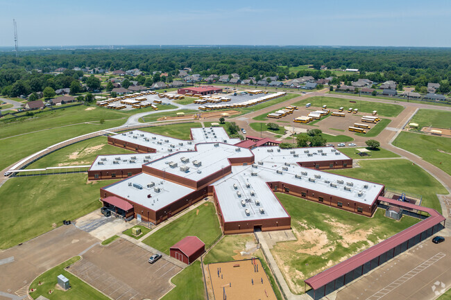Desoto Central Elementary School is located near some subdivisions in Southaven.