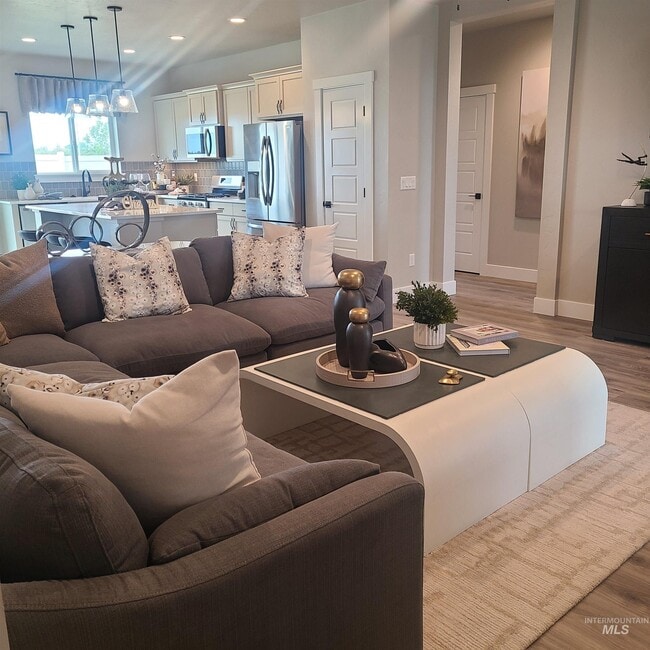 209 Omphale St W, Kuna, ID 83634 - photo 3