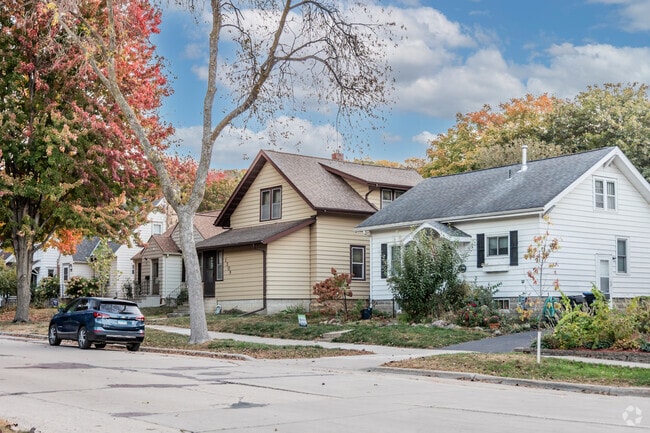 Four-bedroom, two-bathroom homes line the streets of Tourtellotte Park.