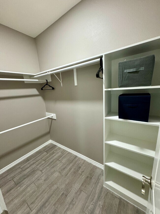 802 E Starr St unit D, Mercedes, TX 78570 - photo 7