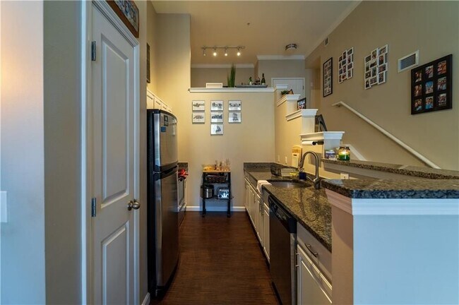 The 903 Residences At Providence Place, Providence, RI 02903 - photo 4