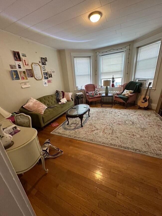 11 Euston St unit 2, Brookline, MA 02446 - photo 3