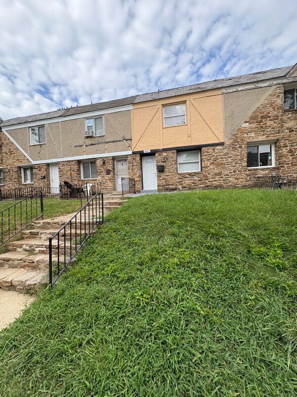 4905 Chalgrove Ave, Baltimore, MD 21215