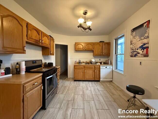 39 Turner St unit 3, Brighton, MA 02135 - photo 4