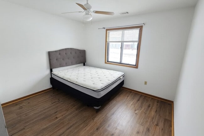 460 Echo Ln, Aurora, IL 60504 - photo 5