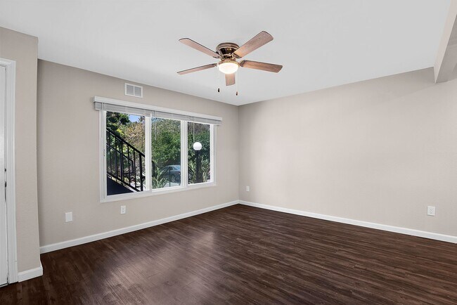 Point Loma Bay Apartments, San Diego, CA 92107 - photo 5