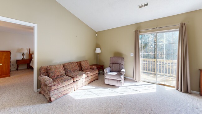 33 Michell Dr, Taylors, SC 29687 - photo 2