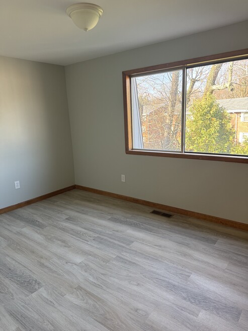 410 Farmington Ave, New Britain, CT 06053 - photo 1