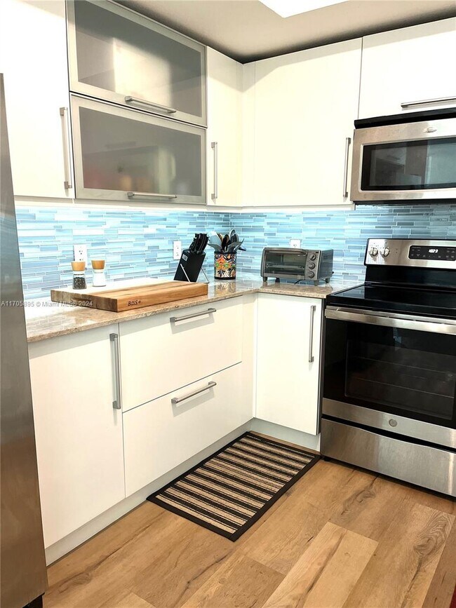 500 NE 2nd Ave unit 601, Miami, FL 33132 - photo 5