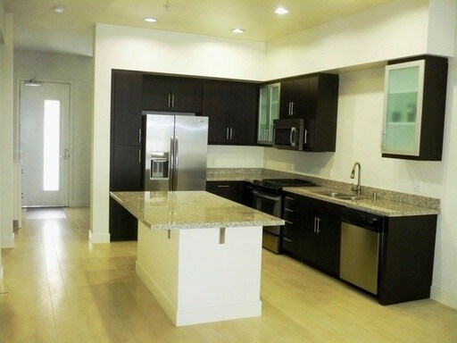 12920 W Runway Rd unit 341, Los Angeles, CA 90094 - photo 3