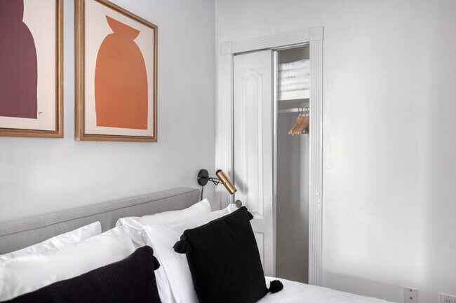 221 Mott St unit FL3-ID2053, New York, NY 10012 - photo 7