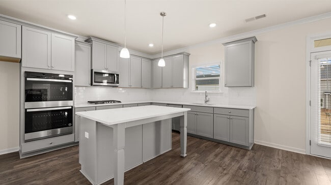 1900 Endress Cir, Hampton, GA 30228 - photo 3