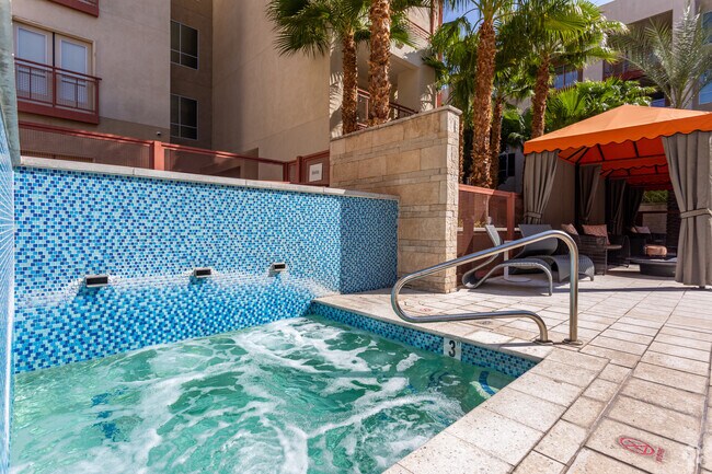 Elevation on Central, Phoenix, AZ 85012 - photo 6