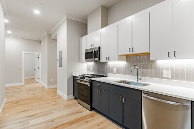163 Everett St unit 303, Boston, MA 02134 - photo 2
