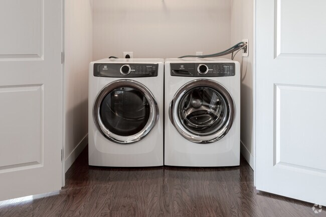 ENDI Plaza, Duluth, MN 55812 - photo 6