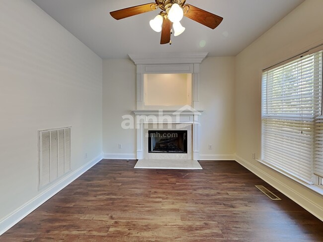 2429 Adelaide Dr, Thompsons Station, TN 37179 - photo 6