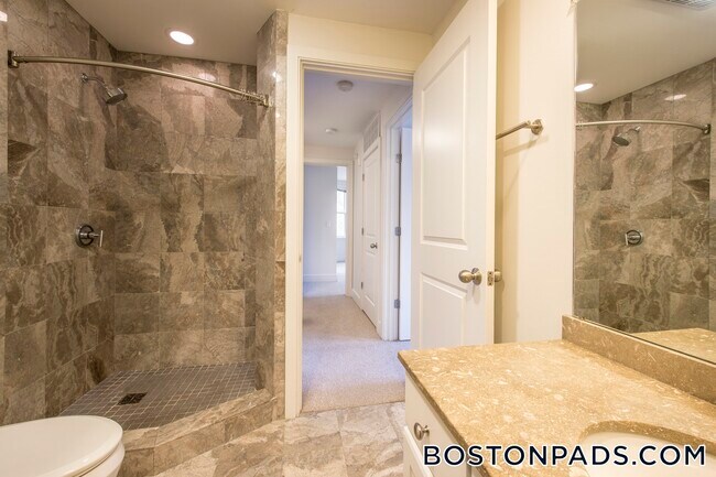 110 Second St unit 109, Cambridge, MA 02141 - photo 6