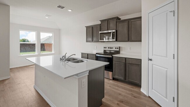 187 Charismatic Rd unit 36201491, Waxahachie, TX 75165 - photo 3