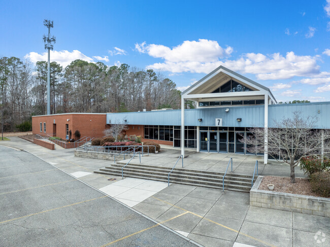 Lafayette High School is in Williamsburg, VA.