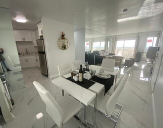 8400 De Longpre Ave Unit 311, West Hollywood, CA 90069